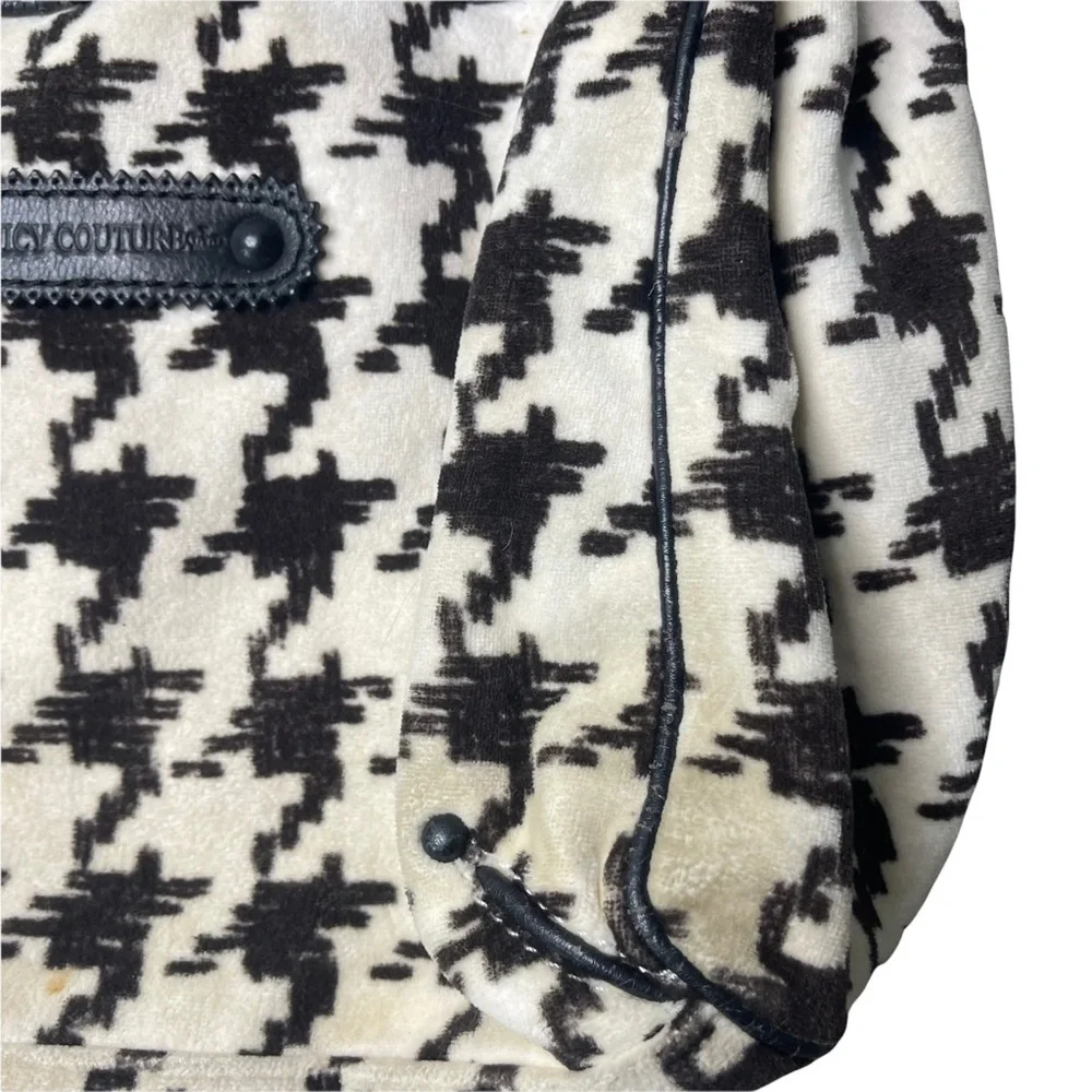 Juicy Couture Vintage Black/White Houndstooth Velour Purse Y2K - Picture 3 of 12
